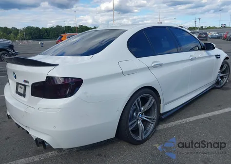 2013 BMW M5 from USA, damaged, VIN WBSFV9C52DC773928